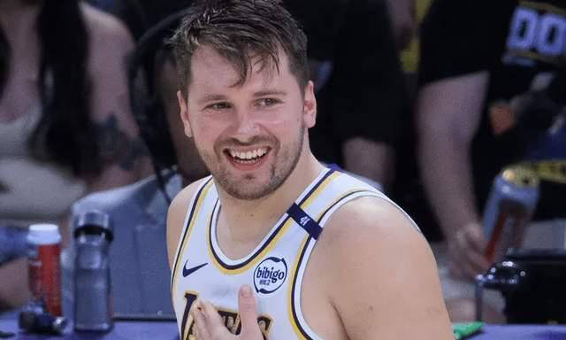 湖人130-120热火 战绩3连胜,克内克特低迷