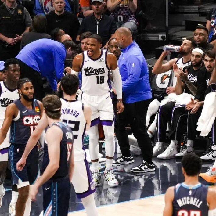 打破勇士王朝！77胜5负！这战绩太恐怖了...