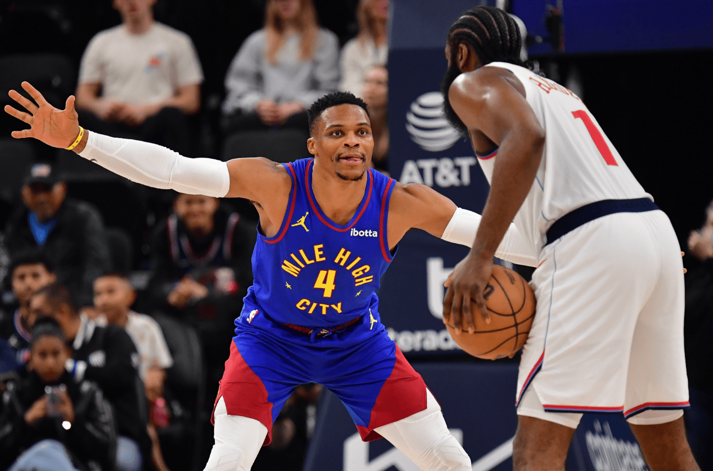 NBA | 历史三双王面临无球可打，他还能重返NBA赛场吗？