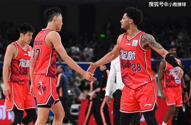 拒绝摆烂!广州男篮大手笔签下NBA级后卫,四外援携手能否率队冲击季后赛?