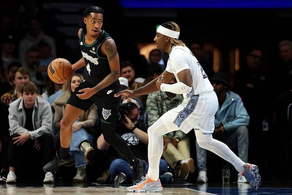 表现一塌糊涂！森林狼乐透秀看起来完全适应不了NBA的强度？